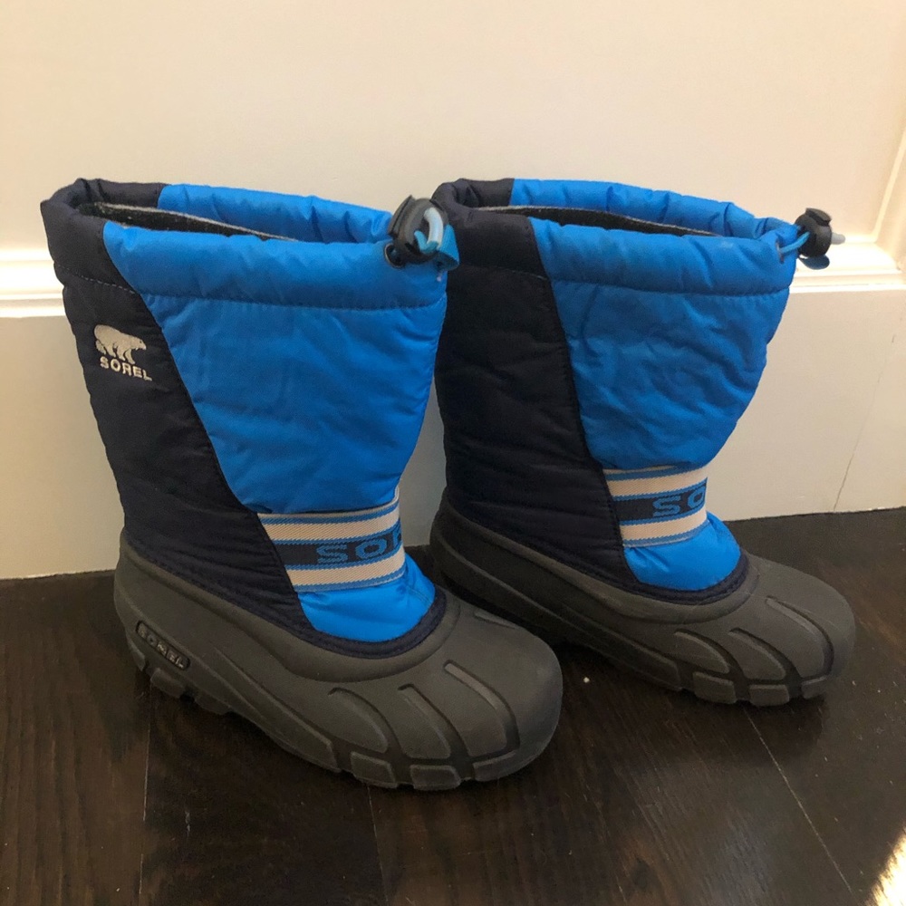 Sorel blue snow boots size 1